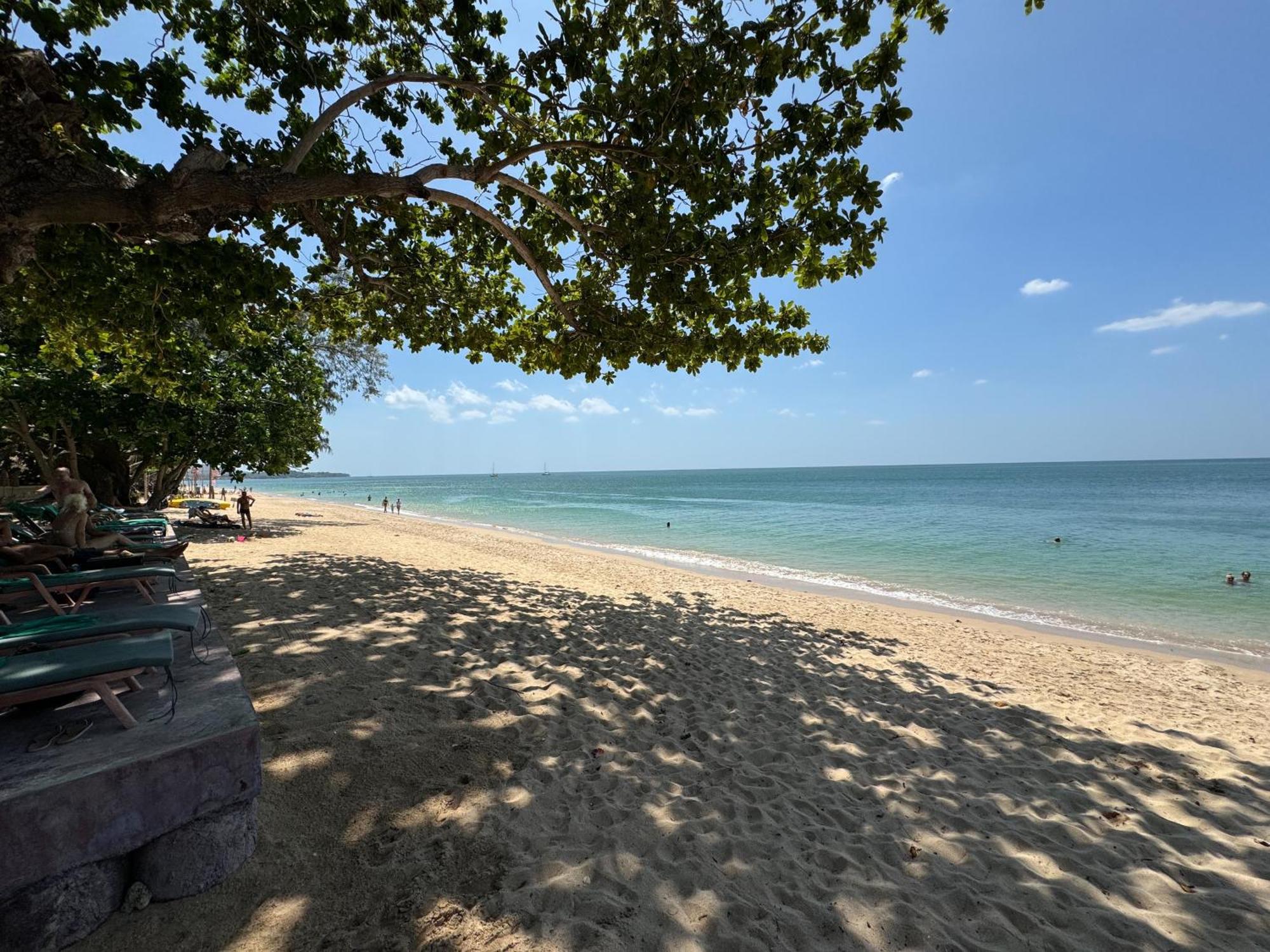 Beach Bungalow At Lanta Resort Ко-Ланта Экстерьер фото