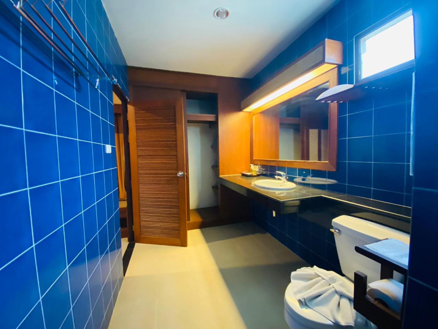Beach Bungalow At Lanta Resort Ко-Ланта Экстерьер фото